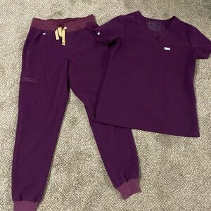 Figs deep purple scrubs